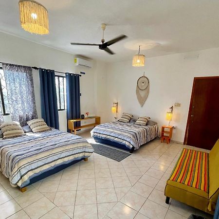 Itze Hostel Boutique - Progreso Прогресо Екстериор снимка